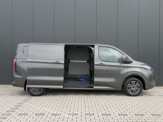 Ford E-Transit Custom 340 L2H1 Limited 65 kWh | 340 km Actieradius | Trekhaak | Navigatie | Bijrijders Stoel | Stoelver... ActivLease financial lease