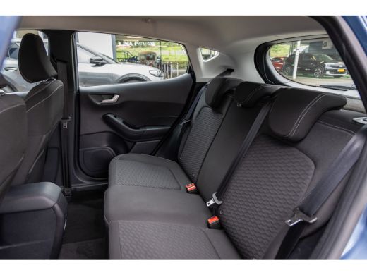 Ford Fiesta 1.0 EcoBoost Hybrid Titanium | Apple Carplay/Android Auto | Winterpack | DAB | Apple Carplay/Andr... ActivLease financial lease