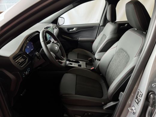 Ford Kuga 2.5 PHEV 243PK ST-LINE X TREKHAAK PANA B&O 20''LMV ELEK.STOEL STOEL/STUUR/RUIT VERW. 360.CAM ActivLease financial lease