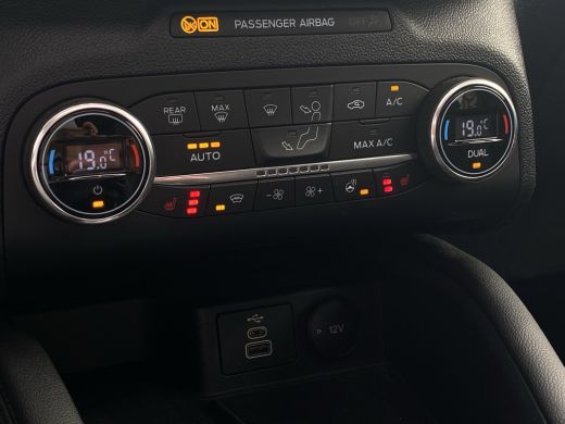 Ford Kuga 2.5 PHEV Titanium X | Pano-dak | Wegklap Trekhaak | B&O audio | 100% Dealer Onderhouden | Standka... ActivLease financial lease