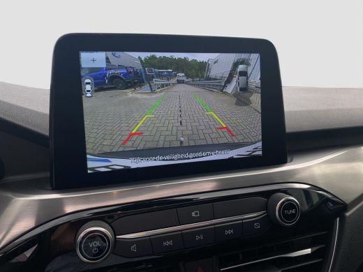 Ford Kuga 2.5 PHEV Titanium X | Pano-dak | Wegklap Trekhaak | B&O audio | 100% Dealer Onderhouden | Standka... ActivLease financial lease