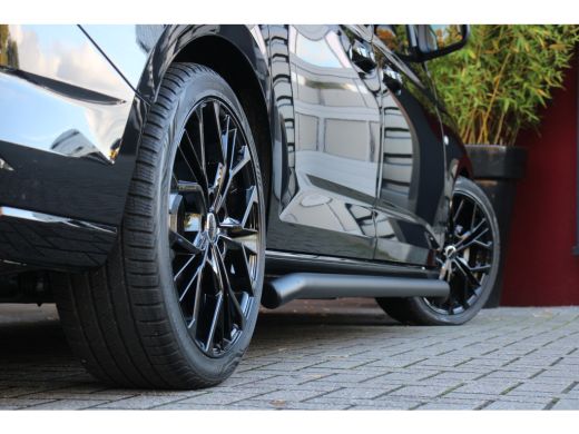 Ford Transit Connect PHEV Black Edition | Verlaagd | 19" Velgen | Sidebars | LED | Apple Carplay | Leder | Adapt. Crui... ActivLease financial lease