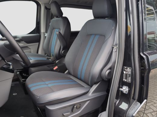 Ford Transit Custom 320 2.5 PHEV L2H1 Sport Dubbel Cabine | Direct leverbaar! | Trekhaak | LED | 19 inch | Dubbele sc... ActivLease financial lease