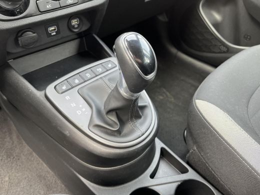 Hyundai i10 1.0 Automaat | Rijklaarprijs! | Apple Carplay/ Android Auto | Stoel & stuurverwarming | Cruise Co... ActivLease financial lease