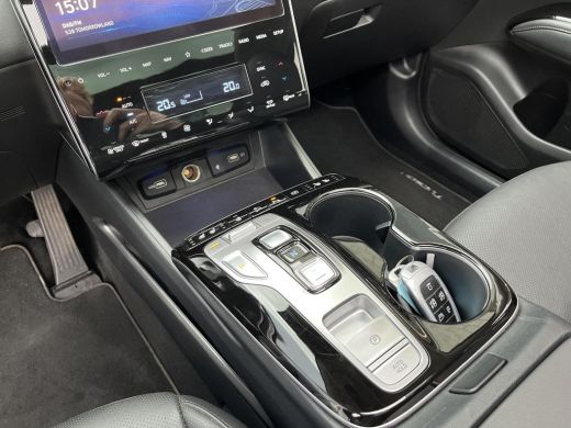 Hyundai Tucson 1.6 T-GDI PHEV Premium Sky 4WD | Rijklaarprijs! | Panoramadak | Stoel & stuurverwarming | Adaptie... ActivLease financial lease