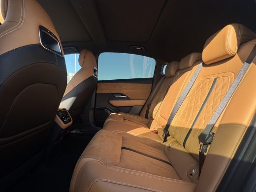 Mazda 6 Takumi Plus Long Range 80 kWh | Stoelverwarming/verkoeling | Stuurverwarming | Panoramadak | Adap... ActivLease financial lease