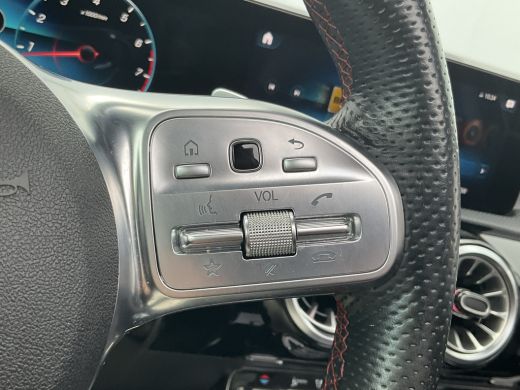 Mercedes-Benz A-Klasse 180 Business Solution AMG Pano Memory Sfeerverl Carplay Led Stoelverw VOL! ActivLease financial lease