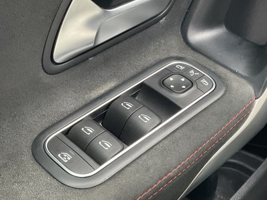 Mercedes-Benz A-Klasse 180 Business Solution AMG Pano Memory Sfeerverl Carplay Led Stoelverw VOL! ActivLease financial lease