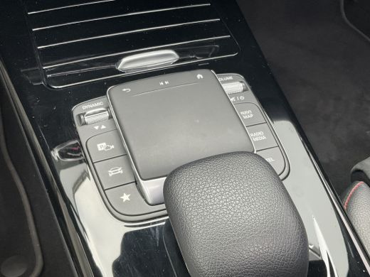 Mercedes-Benz A-Klasse 180 Business Solution AMG Pano Memory Sfeerverl Carplay Led Stoelverw VOL! ActivLease financial lease