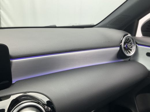 Mercedes-Benz A-Klasse 180 Business Solution AMG Pano Memory Sfeerverl Carplay Led Stoelverw VOL! ActivLease financial lease