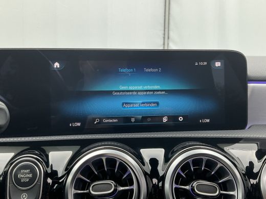 Mercedes-Benz A-Klasse 180 Business Solution AMG Pano Memory Sfeerverl Carplay Led Stoelverw VOL! ActivLease financial lease