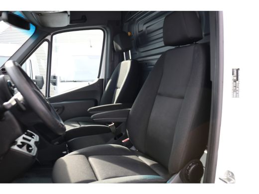 Mercedes-Benz eSprinter L2 H2 55 kWh Airco 270gr Achterdeuren ActivLease financial lease