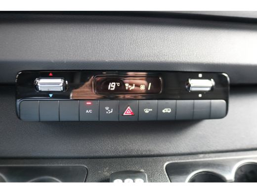 Mercedes-Benz eSprinter L2 H2 55 kWh Airco 270gr Achterdeuren ActivLease financial lease