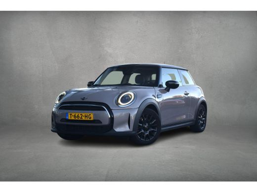 Mini Cooper 1.5 Cooper Camden Edition | Apple CarPlay | Half Leer | Cruise | Climate ActivLease financial lease