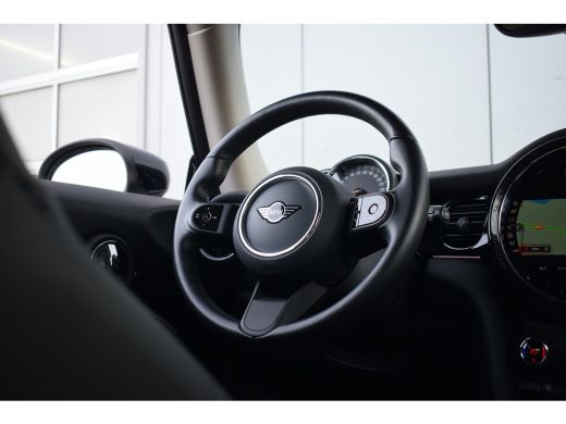 Mini Cooper 1.5 Cooper Camden Edition | Apple CarPlay | Half Leer | Cruise | Climate ActivLease financial lease