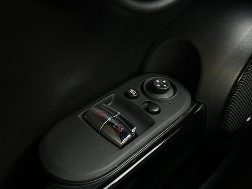 Mini Cooper 1.5 Cooper Camden Edition NL AUTO | CARPLAY | DEALER ONDERH | UNION JACK ActivLease financial lease