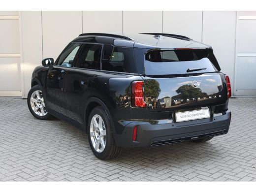 Mini Countryman E / LED / Head-Up / Stoelverwarming / Parking Assistant ActivLease financial lease