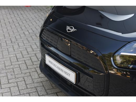 Mini Countryman E / LED / Head-Up / Stoelverwarming / Parking Assistant ActivLease financial lease