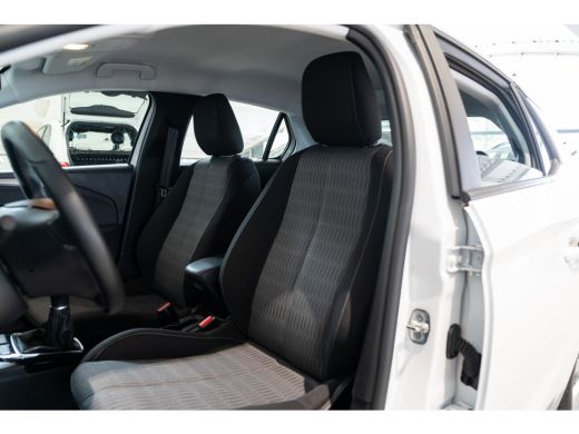 Opel Corsa 1.2 Edition | Stuurverwarming | Apple Carplay & Android Auto | Parkeersensoren | Cruise Controle ... ActivLease financial lease