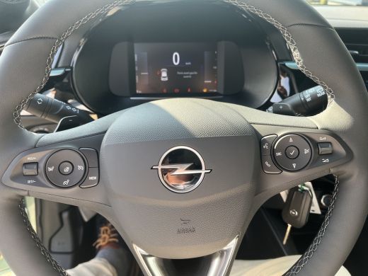 Opel Corsa Hybrid Yes | Cruise control | LED koplampen | Parkeersensor achter ActivLease financial lease