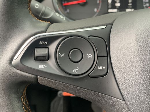 Opel Crossland X 1.2 Turbo Innovation | Climate control | Cruise control | Navigatie | Led | Automaat ! | ActivLease financial lease