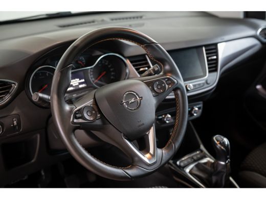 Opel Crossland X 1.2 Turbo Innovation | Panoramadak | Trekhaak | LED | Navi | Climate Controle | Camera | 17 Inch ... ActivLease financial lease