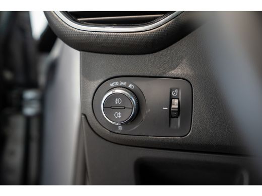 Opel Crossland X 1.2 Turbo Innovation | Panoramadak | Trekhaak | LED | Navi | Climate Controle | Camera | 17 Inch ... ActivLease financial lease