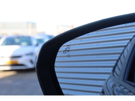 Opel Grandland 1.2 TURBO 130PK LEVEL 4 GS AUTOMAAT / NAVI / LEDER / CLIMA / LED / PDC / AGR / 18" LMV / WINTERPA... ActivLease financial lease