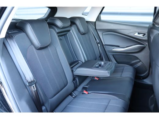 Opel Grandland 1.2 TURBO 130PK LEVEL 4 GS AUTOMAAT / NAVI / LEDER / CLIMA / LED / PDC / AGR / 18" LMV / WINTERPA... ActivLease financial lease