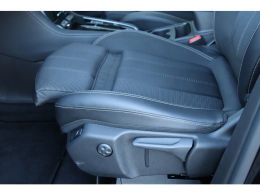 Opel Grandland 1.2 TURBO 130PK LEVEL 4 GS AUTOMAAT / NAVI / LEDER / CLIMA / LED / PDC / AGR / 18" LMV / WINTERPA... ActivLease financial lease