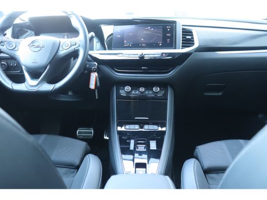 Opel Grandland 1.2 TURBO 130PK LEVEL 4 GS AUTOMAAT / NAVI / LEDER / CLIMA / LED / PDC / AGR / 18" LMV / WINTERPA... ActivLease financial lease