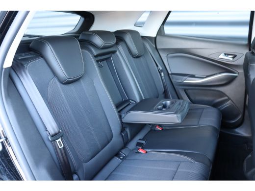 Opel Grandland 1.2 TURBO 130PK LEVEL 4 GS AUTOMAAT / NAVI / LEDER / CLIMA / LED / PDC / AGR / 18" LMV / WINTERPA... ActivLease financial lease