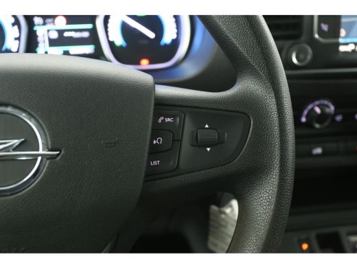 Opel Vivaro-e L2H1 Edition 75 kWh | Elektrisch | Airco | Cruise | 3-Zits | Carplay | Camera | Navi | Parkeersens. ActivLease financial lease