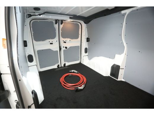 Opel Vivaro-e L2H1 Edition 75 kWh | Elektrisch | Airco | Cruise | 3-Zits | Carplay | Camera | Navi | Parkeersens. ActivLease financial lease