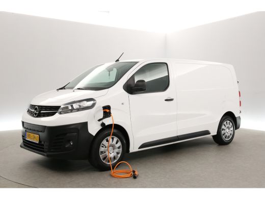 Opel Vivaro-e L2H1 Edition 75 kWh | Elektrisch | Airco | Cruise | 3-Zits | Carplay | Camera | Navi | Parkeersens. ActivLease financial lease