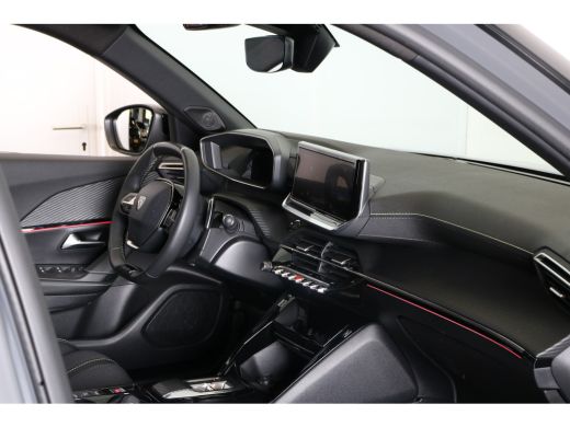 Peugeot 2008 1.2 Hybrid 136 GT | Navi | Camera | Ad. Cruise control | LMV 17'|  Keyless Entry | Apple Carplay ... ActivLease financial lease