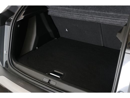 Peugeot 2008 1.2 Hybrid 136 GT | Navi | Camera | Ad. Cruise control | LMV 17'|  Keyless Entry | Apple Carplay ... ActivLease financial lease