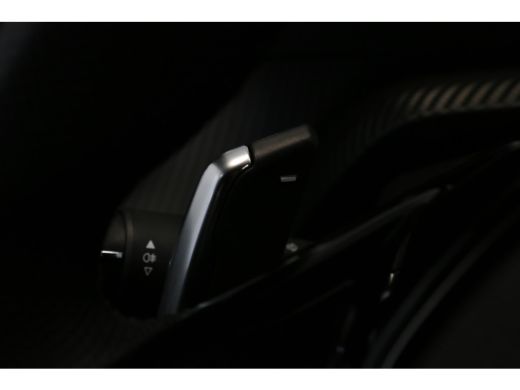 Peugeot 2008 1.2 Hybrid 136 GT | Navi | Camera | Ad. Cruise control | LMV 17'|  Keyless Entry | Apple Carplay ... ActivLease financial lease