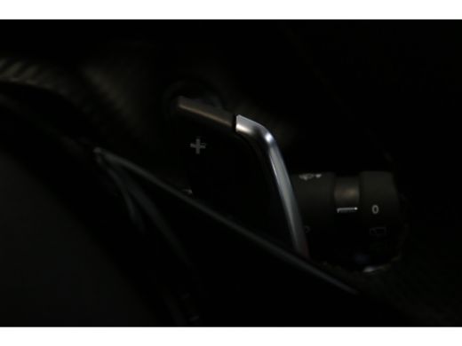 Peugeot 2008 1.2 Hybrid 136 GT | Navi | Camera | Ad. Cruise control | LMV 17'|  Keyless Entry | Apple Carplay ... ActivLease financial lease