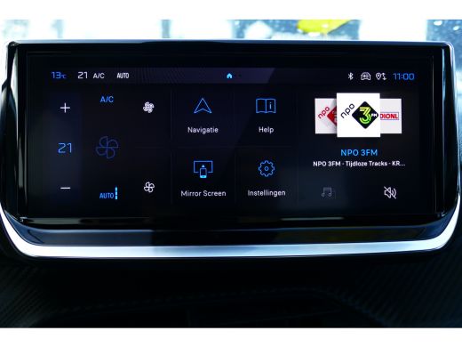 Peugeot 2008 1.2 HYBRID 136PK ALLURE AUTOMAAT / NAVI / CLIMA / PDC / 17"LMV / CAMERA V+A / KEYLESS / FULL-LED ... ActivLease financial lease