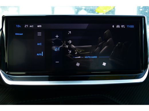 Peugeot 2008 1.2 HYBRID 136PK ALLURE AUTOMAAT / NAVI / CLIMA / PDC / 17"LMV / CAMERA V+A / KEYLESS / FULL-LED ... ActivLease financial lease
