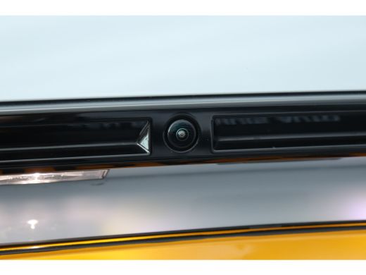 Peugeot 2008 1.2 HYBRID 136PK GT PACK AUTOMAAT / NAVI / LEDER / CLIMA / LED / PDC / 17" LMV / KEYLESS / 360&deg; C... ActivLease financial lease