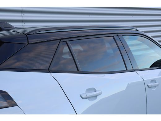 Peugeot 2008 1.2 HYBRID 136PK GT PACK AUTOMAAT / NAVI / LEDER / CLIMA / LED / PDC / 17" LMV / KEYLESS / 360&deg; C... ActivLease financial lease