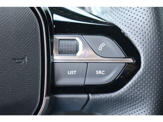 Peugeot 2008 1.2 HYBRID 136PK GT PACK AUTOMAAT / NAVI / LEDER / CLIMA / LED / PDC / 17" LMV / KEYLESS / 360&deg; C... ActivLease financial lease