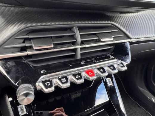 Peugeot 2008 1.2 Hybrid 145 GT Automaat | Voorraadvoordeel | Adaptive Cruise Control | Camera V + A | 18" Lich... ActivLease financial lease