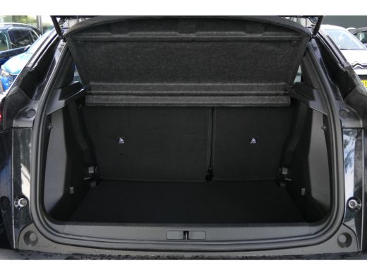 Peugeot 2008 1.2 PureTech 130 Allure / NAVI / CLIMA / PDC / 17"LMV / CAMERA V+A / FULL-LED / WINTERPAKKET / BL... ActivLease financial lease
