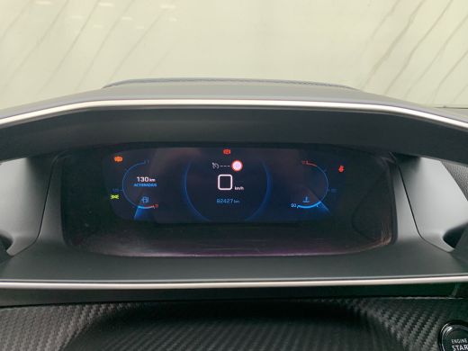 Peugeot 2008 1.2 PureTech Allure | Climate control | Camera | Cruise | Led | Pdc achter | Trekhaak | Navigatie | ActivLease financial lease