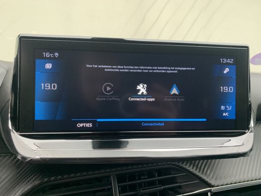 Peugeot 2008 1.2 PureTech Allure | Climate control | Camera | Cruise | Led | Pdc achter | Trekhaak | Navigatie | ActivLease financial lease