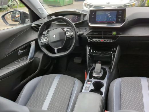 Peugeot 2008 1.2 PureTech Blue Lease Allure NL-AUTO | FULL LED | TREKHAAK ActivLease financial lease