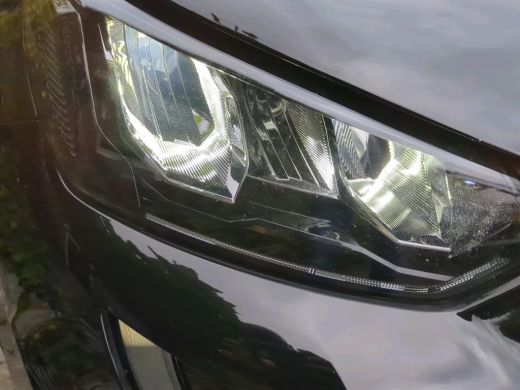 Peugeot 2008 1.2 PureTech Blue Lease Allure NL-AUTO | FULL LED | TREKHAAK ActivLease financial lease
